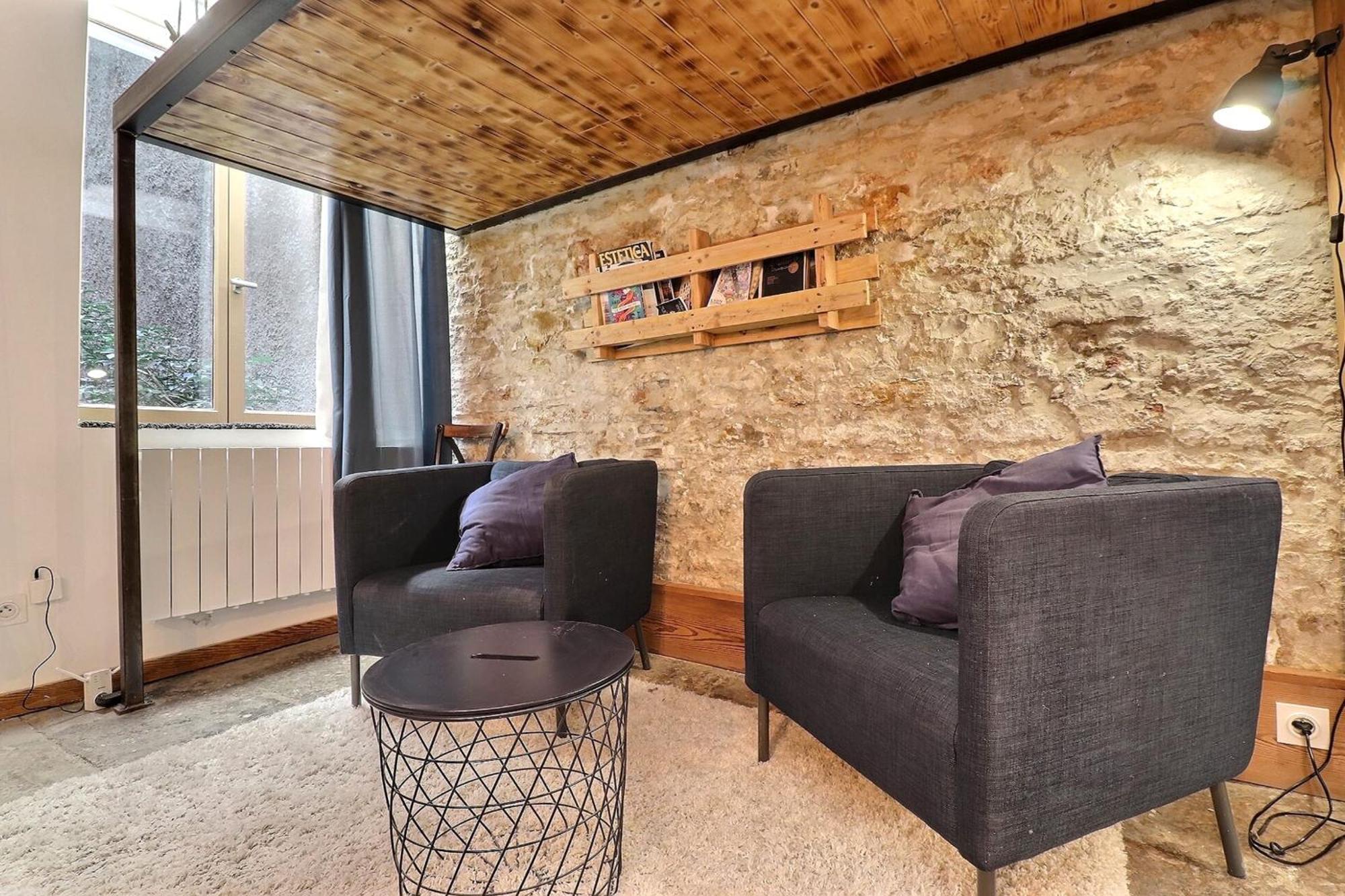 Apartment Le Blandan Spacious And Cozy - 1st